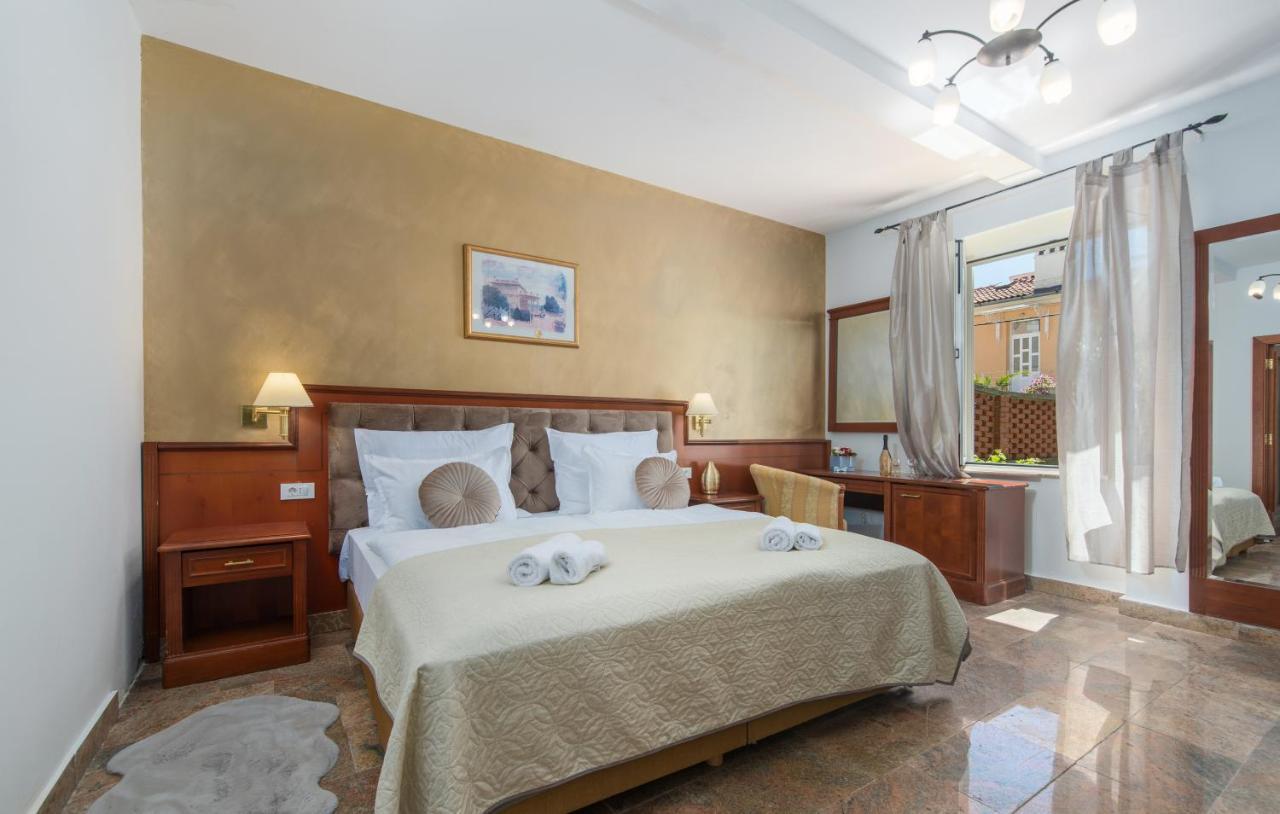 Royal Apartment